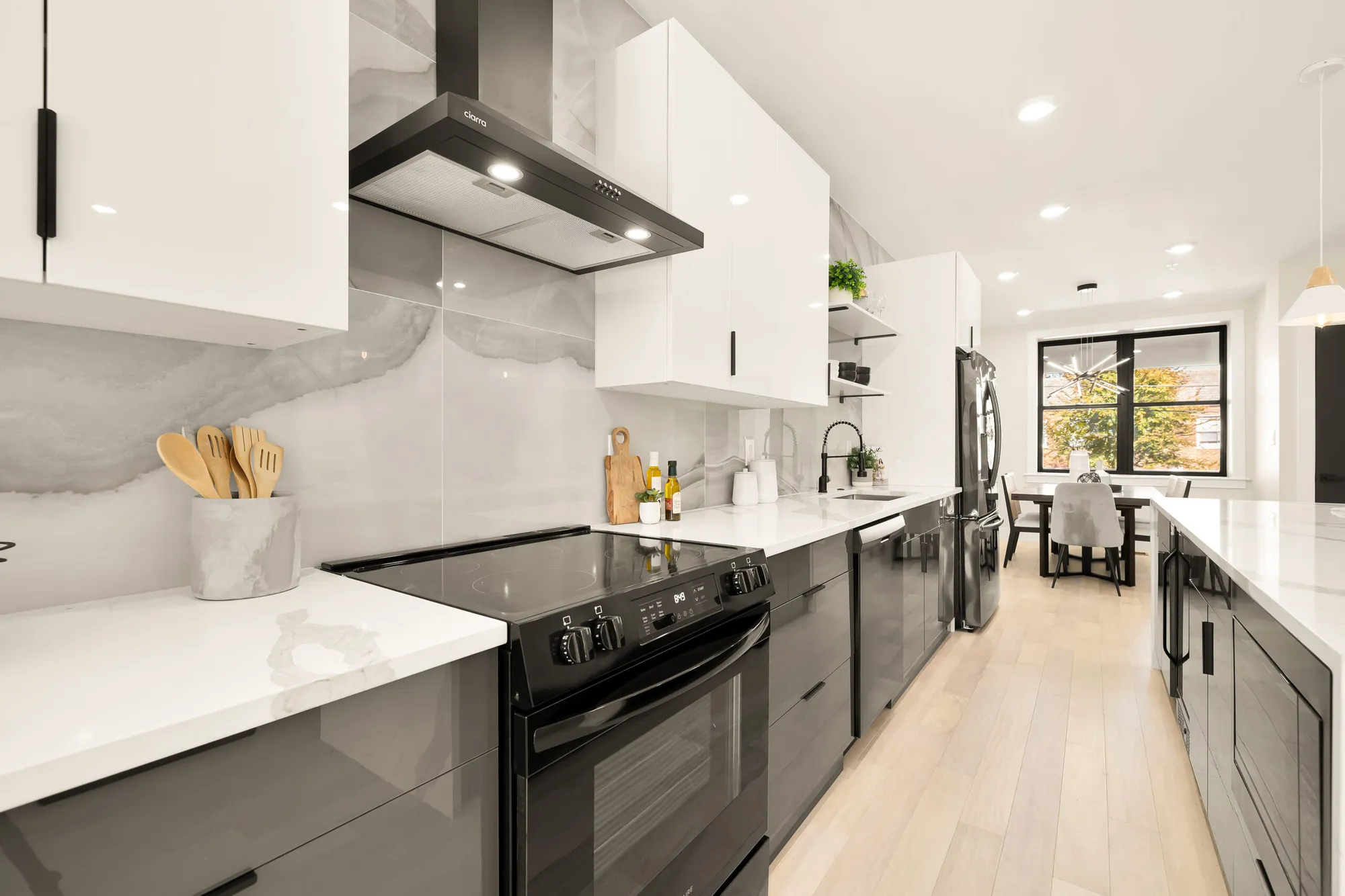 Why choose I.S. Enterprises for Custom Kitchen Designs