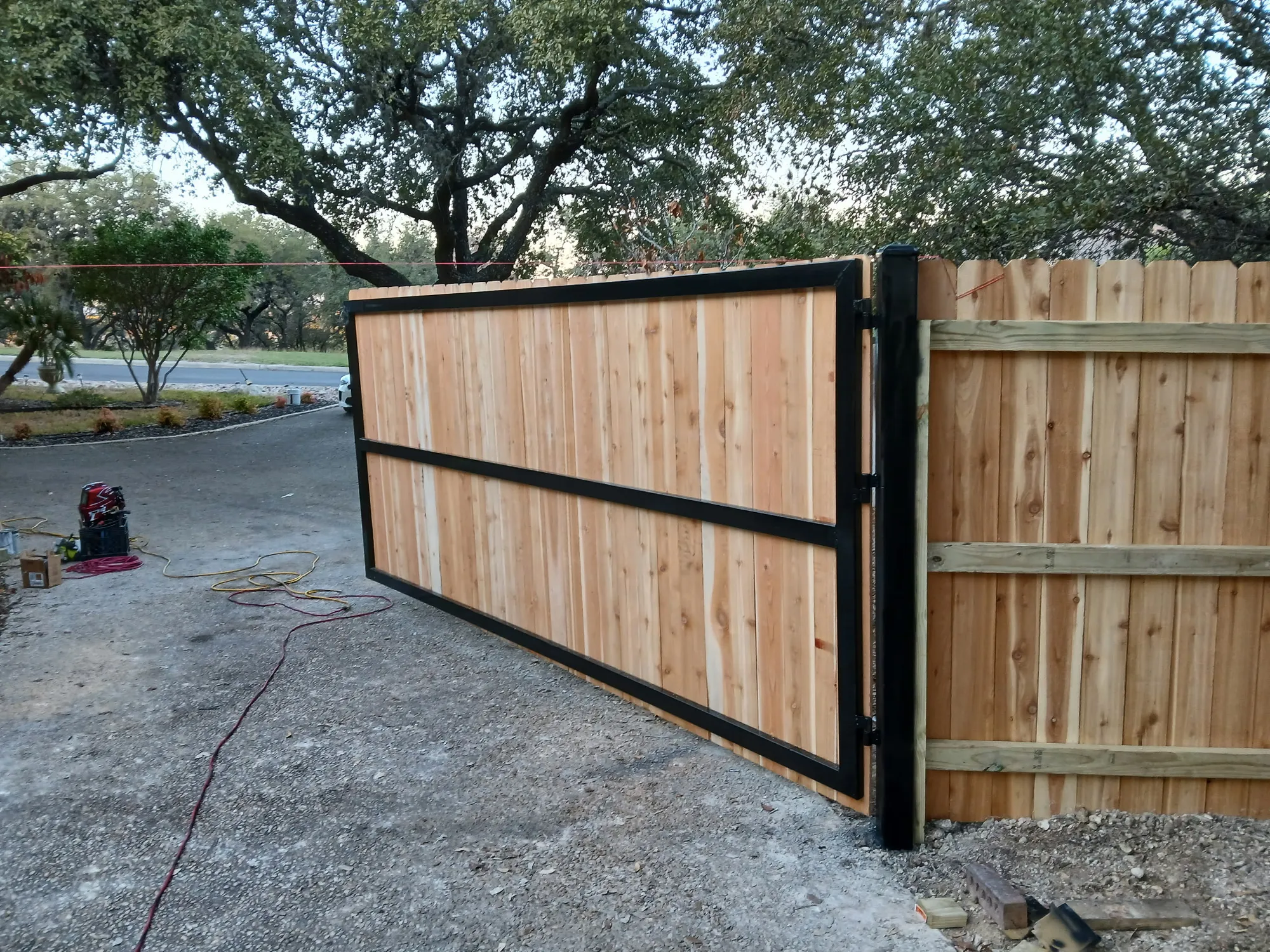 Why choose Perimeter Experts Fence And Decks for Wood Fence Installation