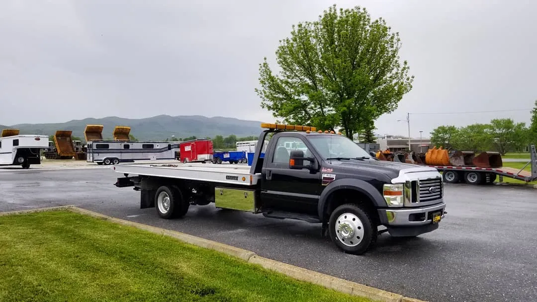 24/7 Roadside Assistance Service by DC Towing in Commerce City, CO