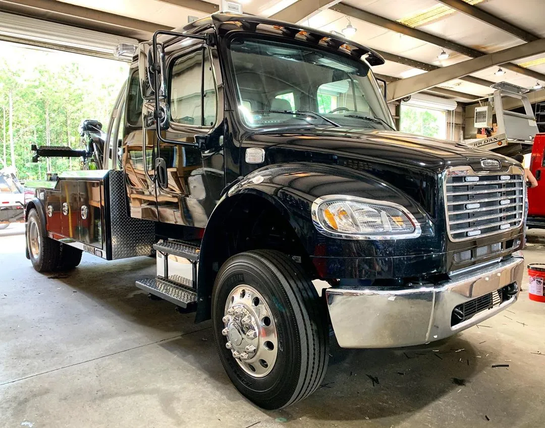 Cheap towing by Rocket’s Towing in Fairbanks, TX