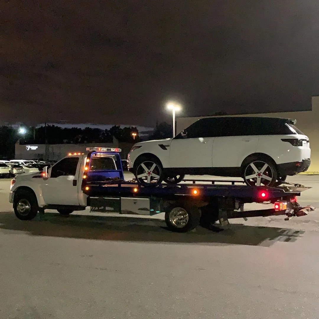 Emergency Roadside Assistance expertise by Rocket’s Towing